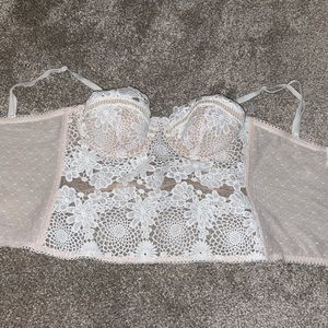 Victoria’s secret lingerie top size 34B worn once